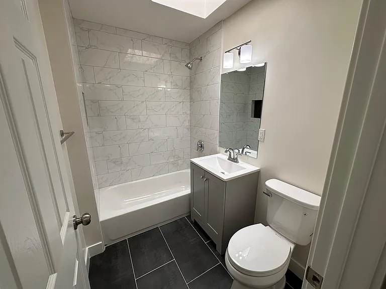 1646 S Grant St #3 — Photo 17