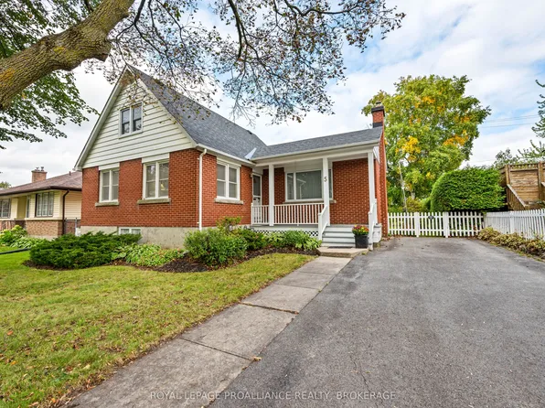 5 Westmoreland Rd, Kingston, ON K7M 1J4