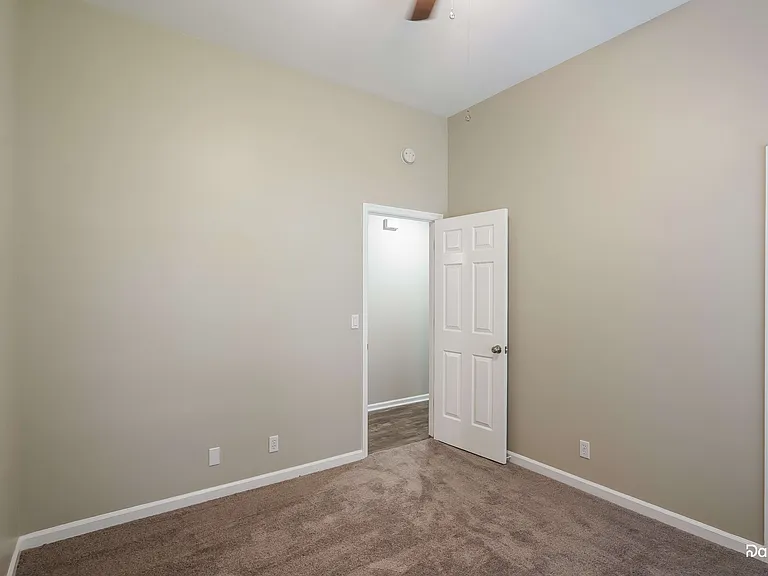 118 Northlake Dr — Photo 11
