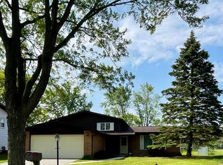 5221 Keith Dr, Richton Park, IL 60471