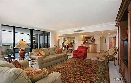 3rd image of 100 Lakeshore Dr APT 1656