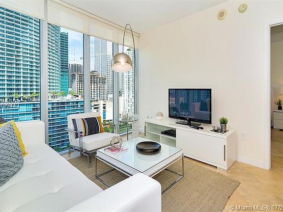 4th image of 485 Brickell Ave APT 1904