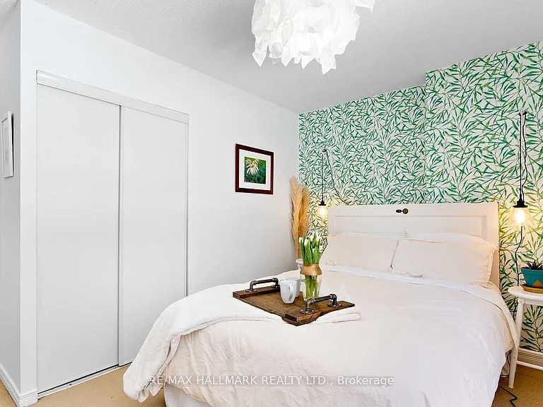 11 Ruttan St #122 — Photo 14