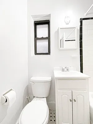 Rented by Urban Real Estate Property Group Inc | media 4