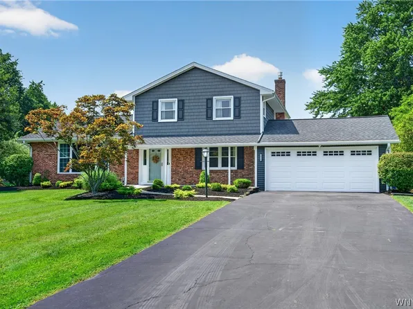 5030 Clearview Dr, Williamsville, NY 14221