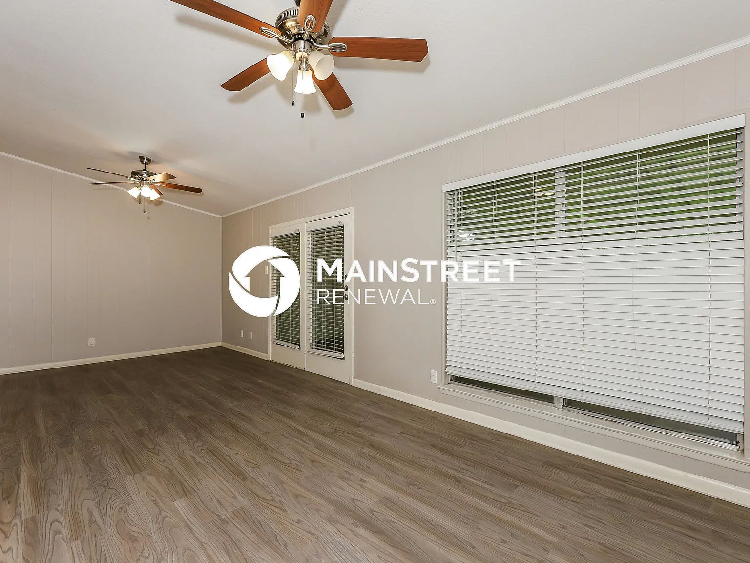 1706 Enchanted Ln — Photo 4