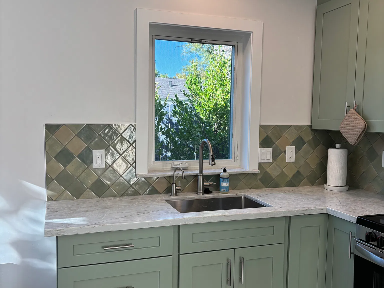 1 bed, 500 sqft, $2,400 — Photo 3