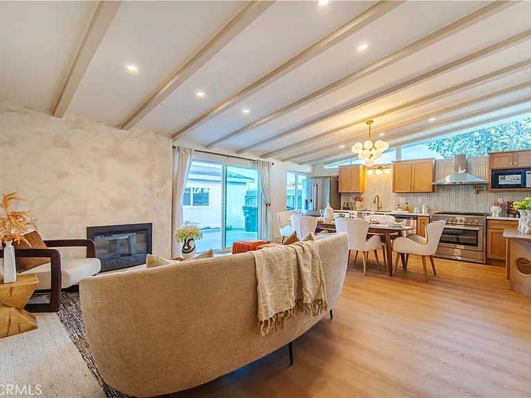 236 Mission Dr — Photo 6