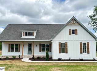 213B Burdette Rd, Simpsonville, SC 29681