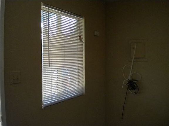 1137 Twin Oaks (Studio) 6-19-14 007