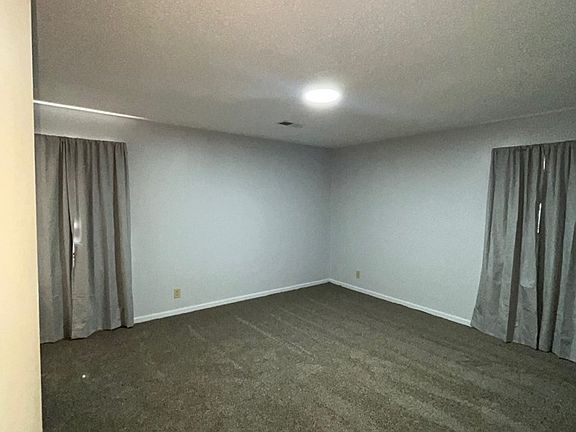 5th image of 1403 Lone Oak Rd