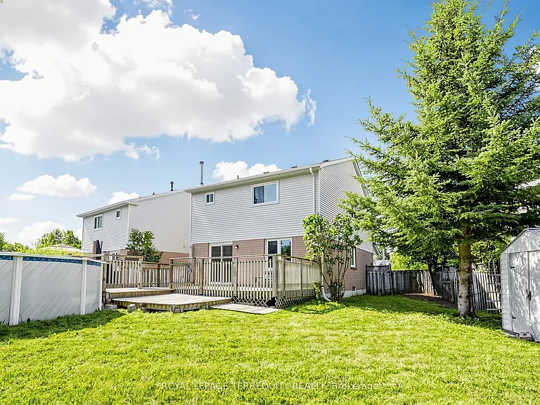 7 Yorkville Ct — Photo 46