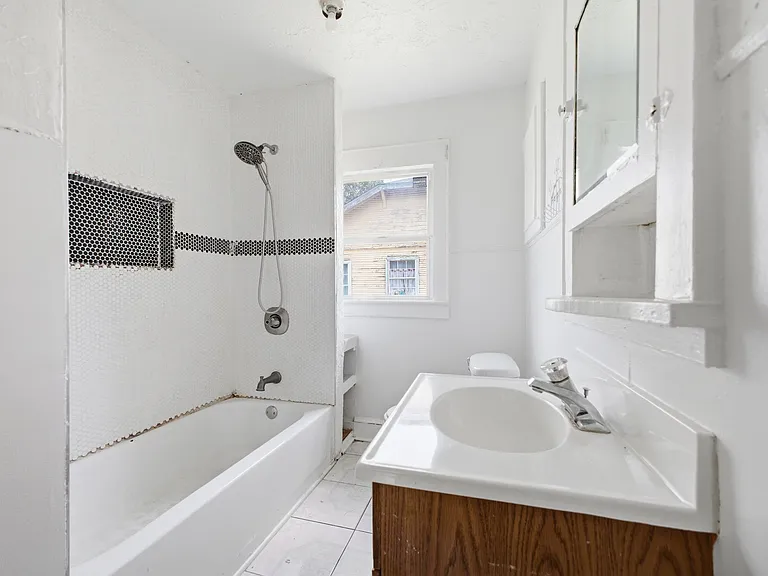 2634 Emmett St — Photo 20