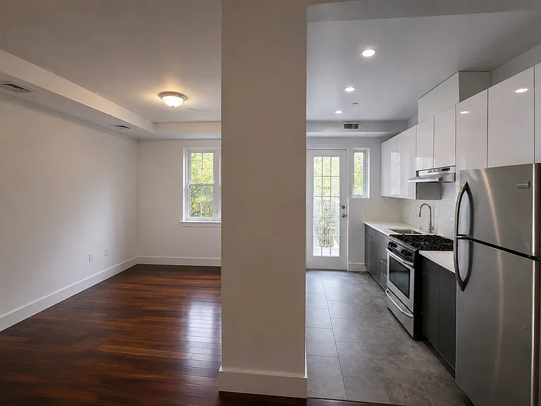 650 Kosciuszko St #3B — Photo 7