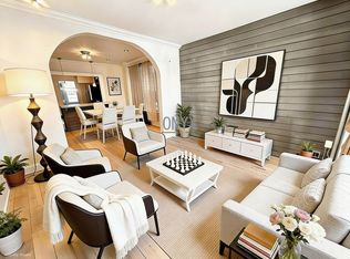 6821 75th St, Middle Village, NY 11379