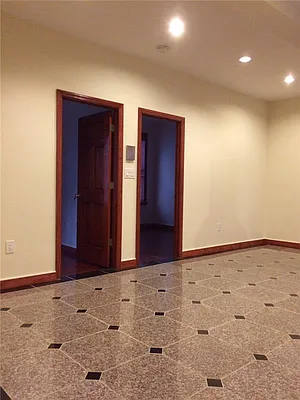 Rented by R New York | media 39