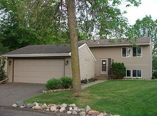 11561 Red Fox Dr N, Maple Grove, MN 55369