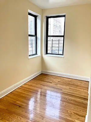 Rented by New York Residence | media 25