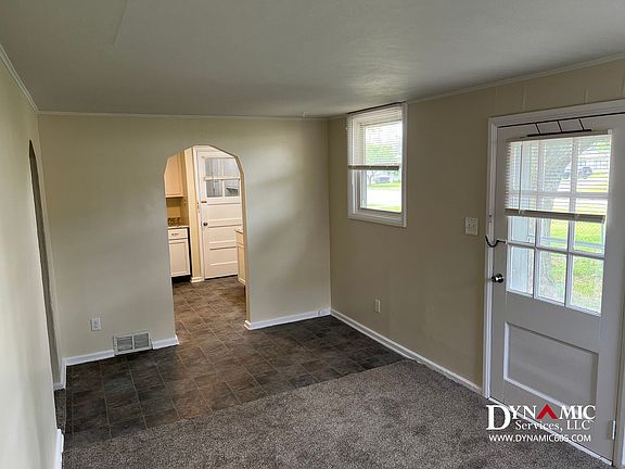 4th image of 2425 S Norton Ave APT 2