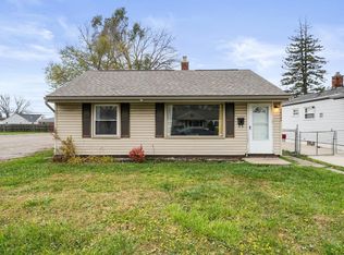 26043 Nagel St, Roseville, MI 48066