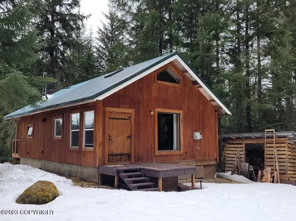 375 Four Winds Way, Haines, AK 99827