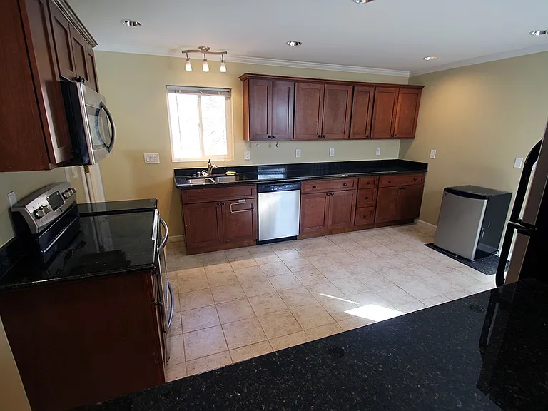 8428 NE Bothell Way — Photo 5
