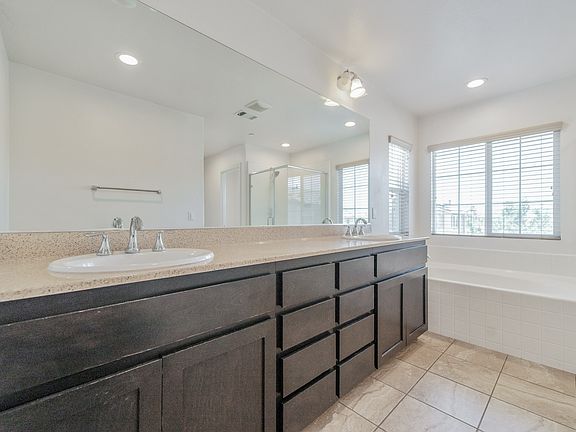 4th image of 6954 Stanza Ct