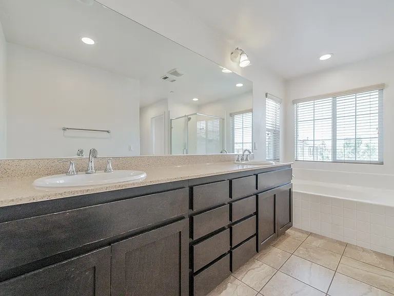 6954 Stanza Ct — Photo 4