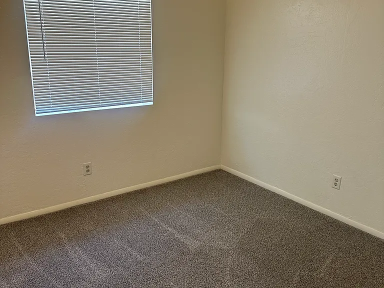 1641 E Aspen St #6 — Photo 7
