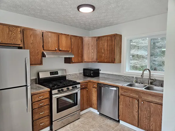 387 Sohi Ln APT 1, Soldotna, AK 99669