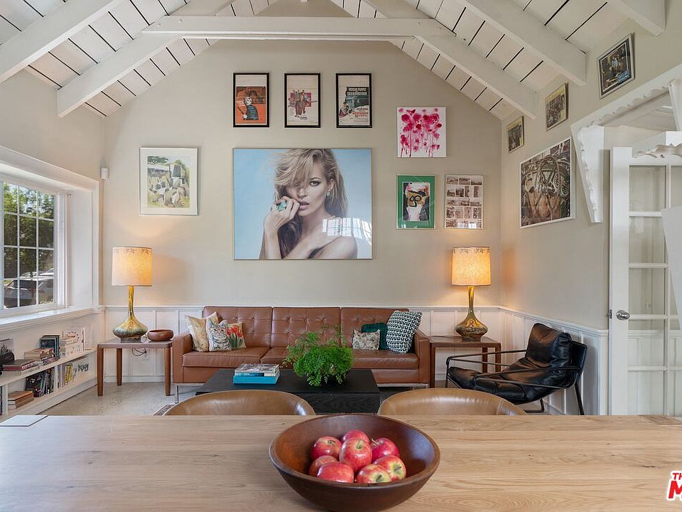 1st image of 311 N Hollywood Way