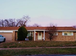 6170 Bermuda Dr, Saint Louis, MO 63135