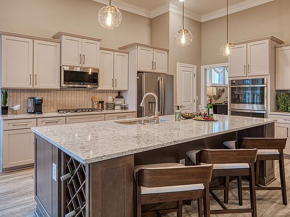 Similar Home - Kitchen