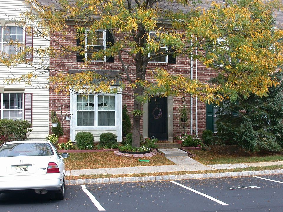 Brick front Townhouse