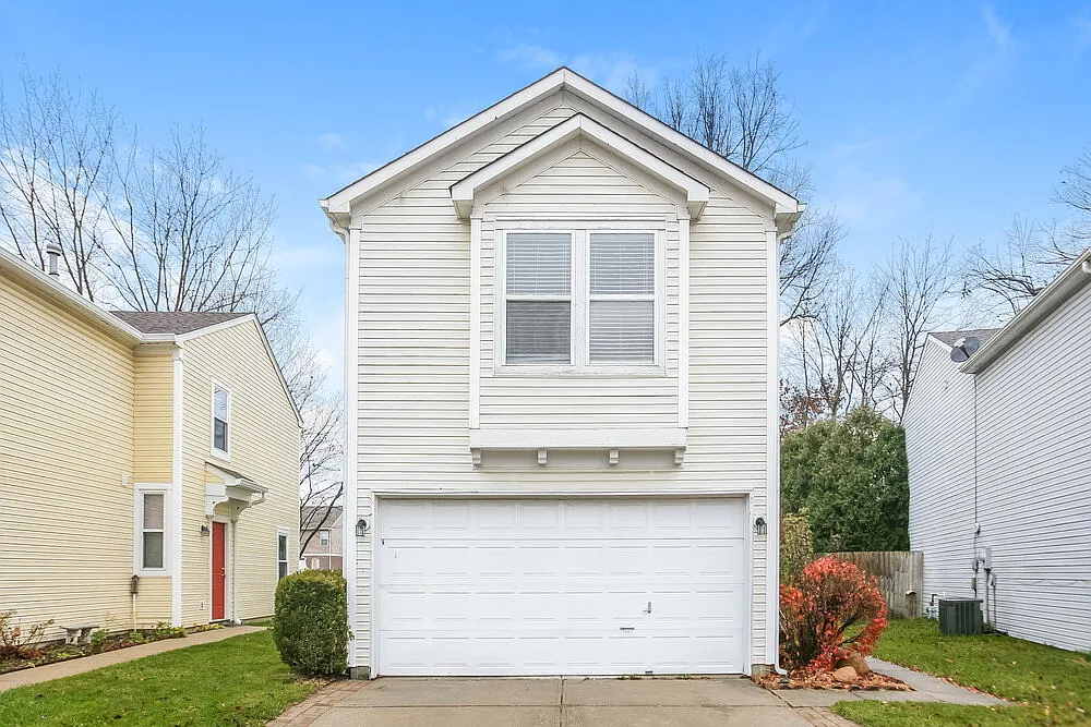 3 bed, 2.5 bath, 1461 sqft, $2,390 — Photo 1
