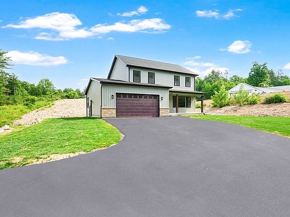 3rd image of 236 Allen Rd