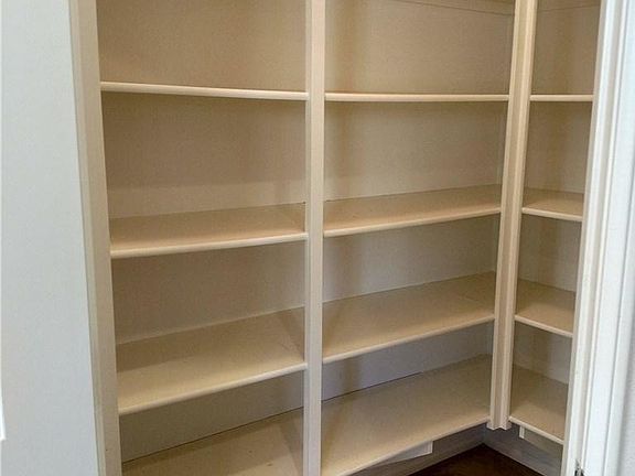 5th image of 3211 S Alton Ct