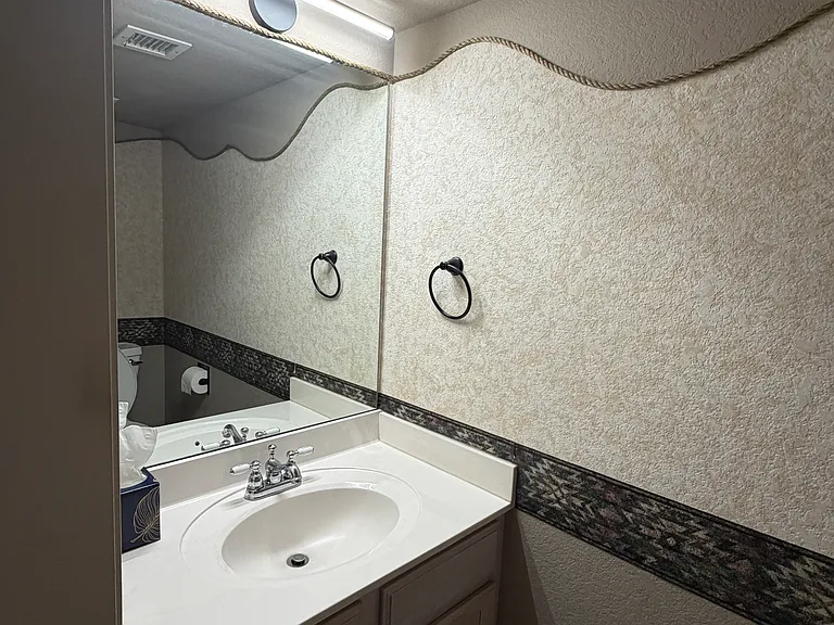 8977 W Lisbon Ln — Photo 19
