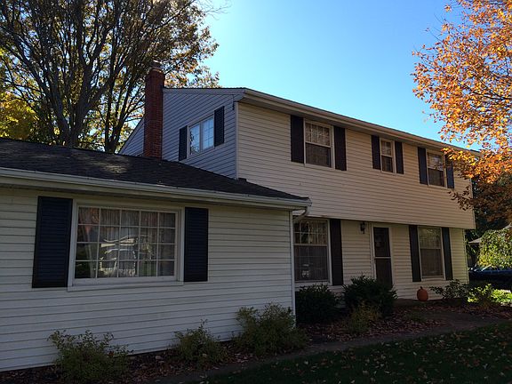 2nd image of 11550 Iroquois Trl