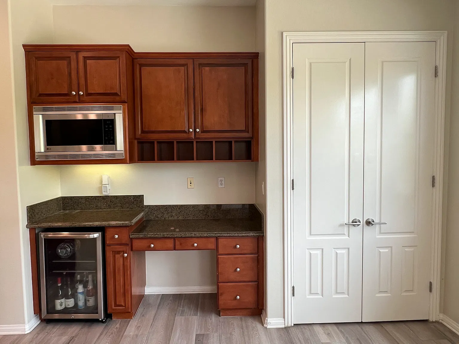 4 bed, 3138 sqft, $4,800 — Photo 4