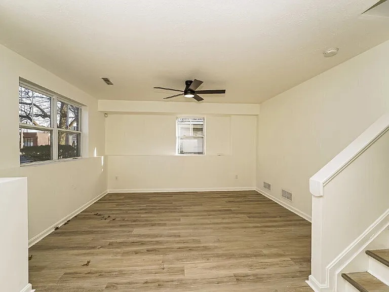 821 Nela View Rd — Photo 20