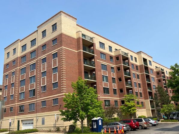 11 S Wille St APT 401