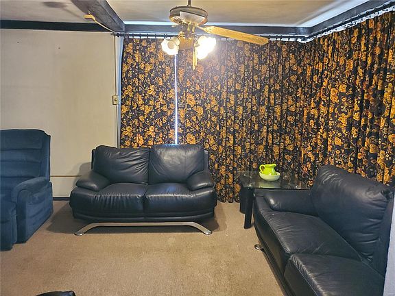 4th image of 1911 Piggott Ave