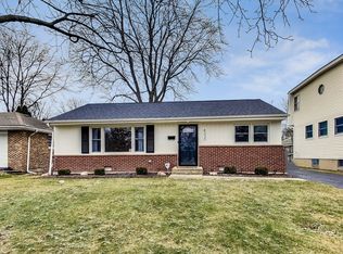4030 Elm St, Downers Grove, IL 60515