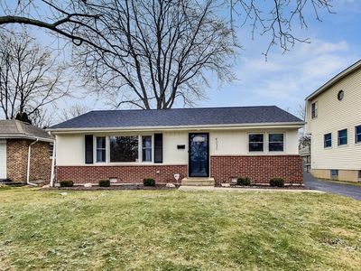 4030 Elm St, Downers Grove, IL, 60515