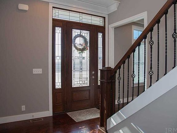 2nd image of 1210 Ladbrooke Dr