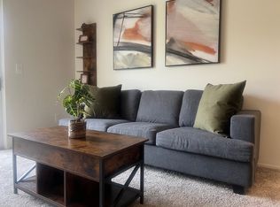 898 E Grand River Ave #75112A8A8, Brighton, MI