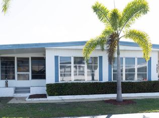 127 Driftwood Ln, Naples, FL 34112