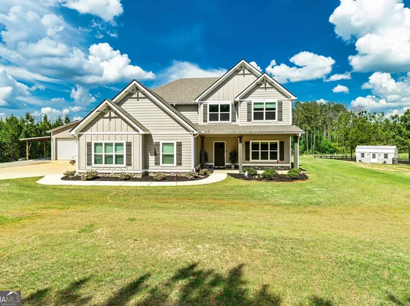 107 Corinth Reserve Pl, Grantville, GA 30220