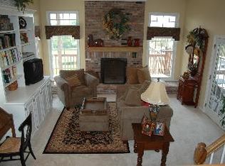 45 Rustic Trl, Flemington, NJ 08822